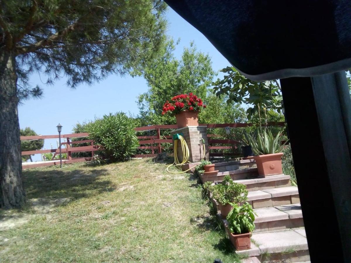 B&B Gli Amici Del Tubarello Розето-дельи-Абруцци Экстерьер фото