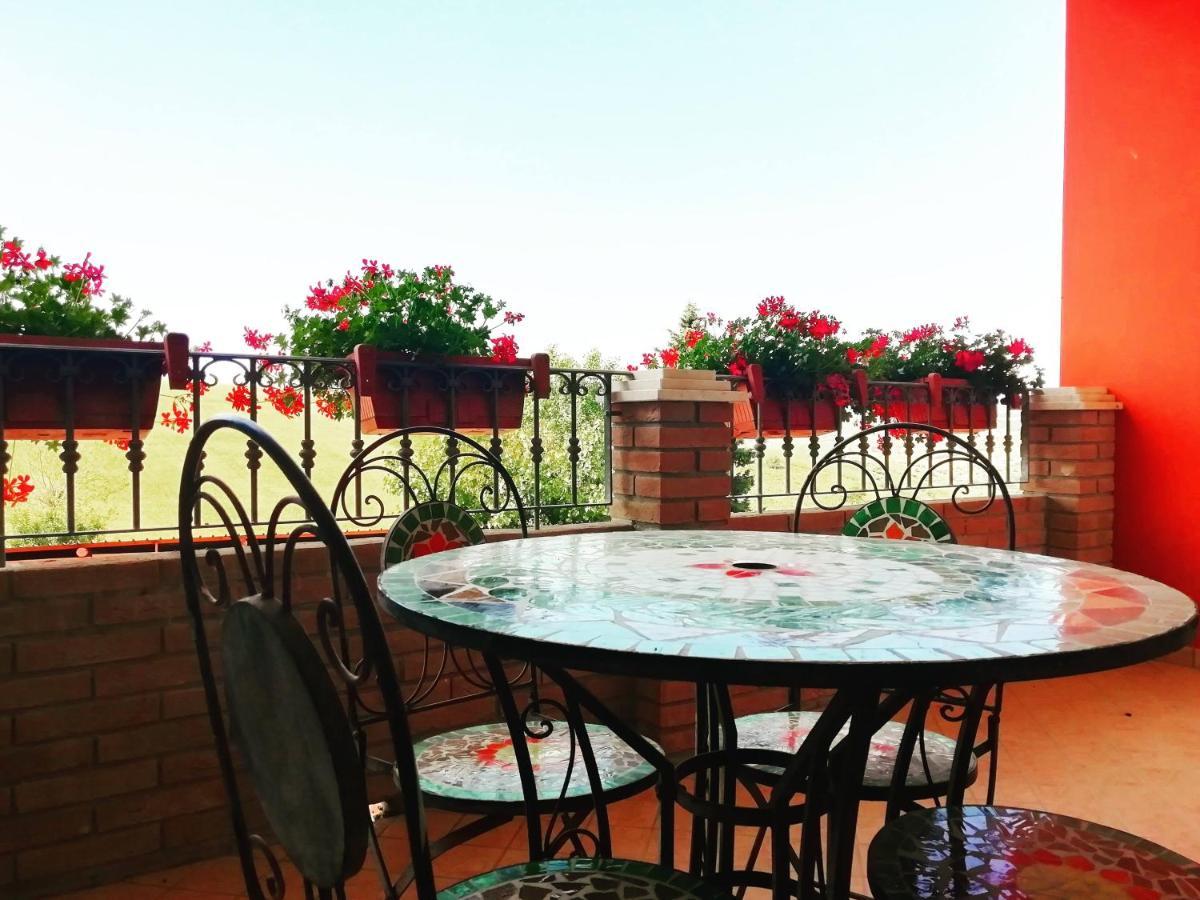 B&B Gli Amici Del Tubarello Розето-дельи-Абруцци Экстерьер фото